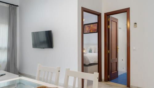 Apartamento Deluxe 2 Room Piscina Parking LuxSevilla Bormujos - Foto 5