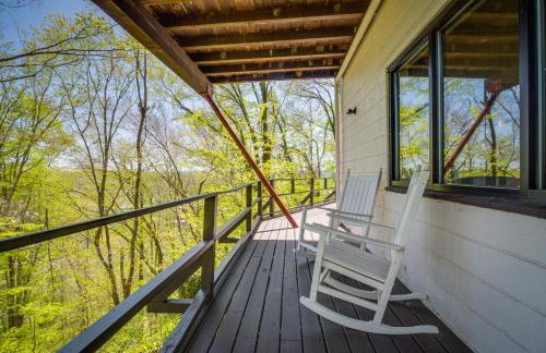 'Ledge Lodge' Burkesville Getaway: Pool & Views! - Foto 18