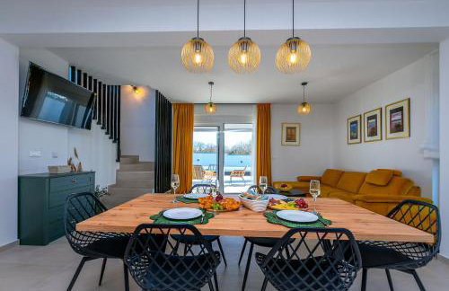 Modern Casa di Lucija with heated pool, near Airport, own parking - Foto 2