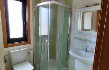 Un rincón con vistas a la Ría, playa y parking. - Foto 26