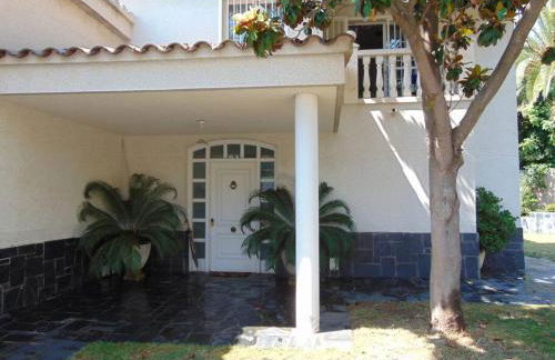 Basketball court, pool, BBQ, gardens, seaviews - Foto 35