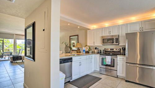 Jupiter Condo with Pool Access, Walk to Beach! - Photo 4