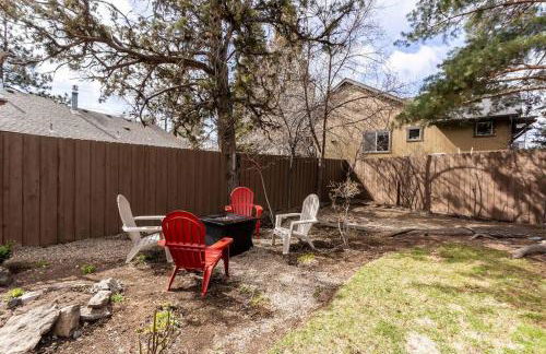 Broken Bow Getaway Pet Friendly Midtown - Photo 18