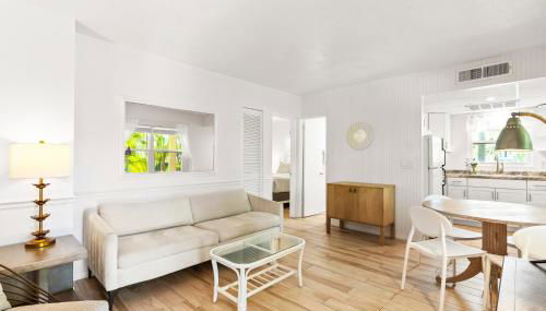 Heron Lagoon, dock, pool, the Hibiscus at Siesta Key Bungalows - Foto 5