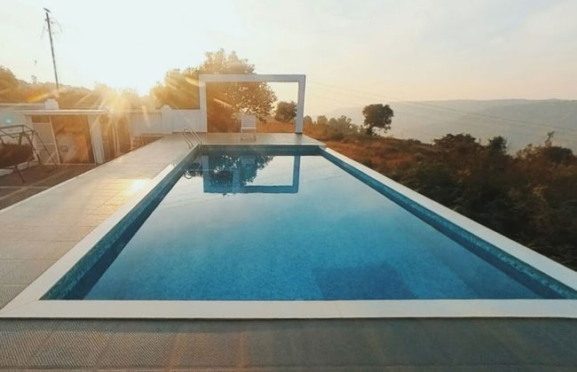 Emerald Villa - Photo 4