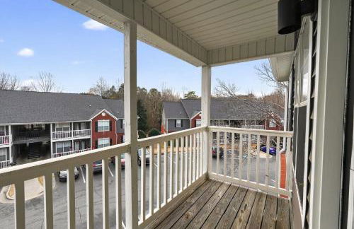 Comfy stay with patio and laundry near Atlanta - Foto 16