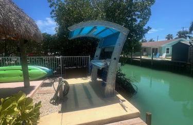 Tiki Time - Waterfront Pool Home, 65` Dock , Direct Ocean Access! - Foto 40