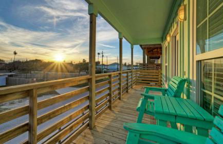 Group Getaway w/ Pool, Boat Dock 2 Homes Laguna Village Retreat by Avantstay - Foto 152