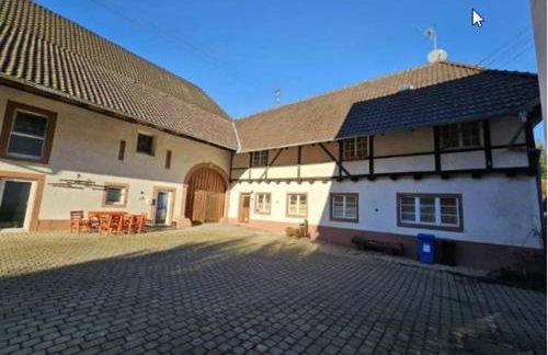 Burgtraum in Kandern - Foto 1