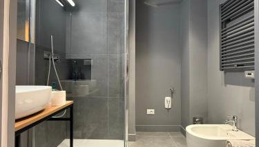 THE DESIGNER HIDE OUT - Casa Vacanze - Foto 3, Shower
