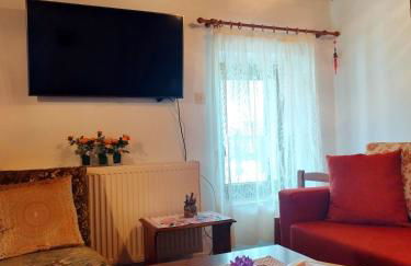 Cosy lake house, μια ανάσα πριν τη λίμνη - Photo 10