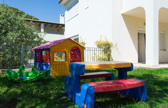 Family House near the Beach - Photo 38