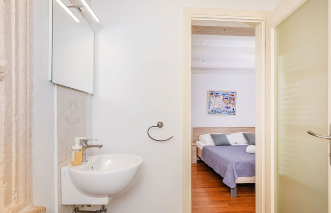 Rafael rooms and apartments by DuHomes - Photo 17