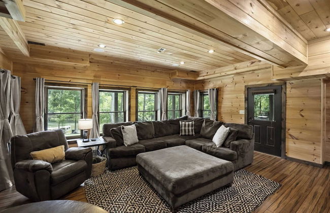 Waterfront 1-acre Private Dock, Hot Tub, Firepit Bankhead Lodge by Avantstay - Foto 30