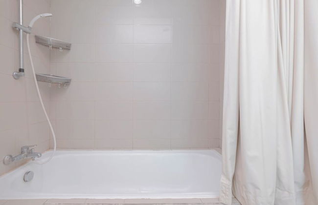 Fully Furnished 2BR Apartment at Pejaten Park Residence - Photo 16