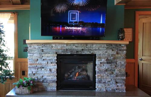 Lakeside Log Cabin! Blessings & Memories Abound! - Foto 12