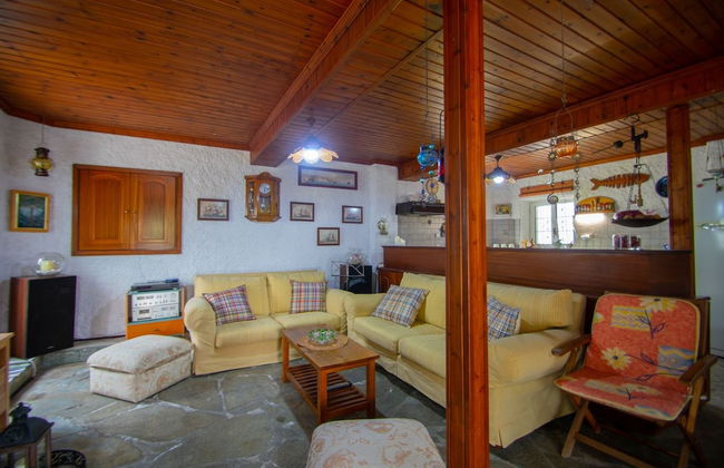 Traditional Village House - Photo 18