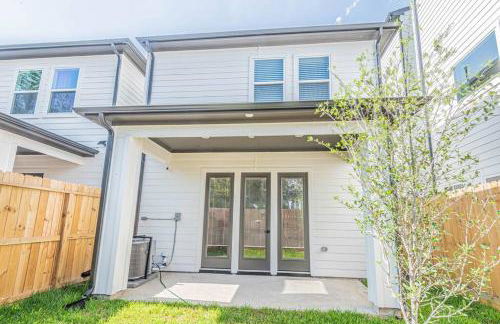 Luxury Home Near Houston Downtown & Medical Center - Photo 22