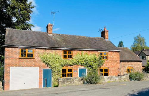 Village Cottage 5 minutes to Alton Towers - Foto 1