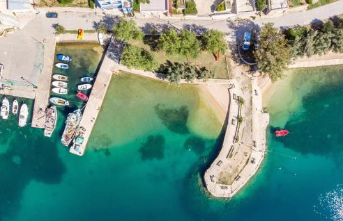 3 Bedroom Nice Apartment In Miskovici - Foto 10