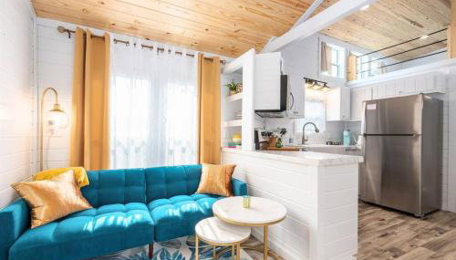 7 Le Soleil Retro Tiny House, Boat Parking, Mins to Lake Guntersville, City Harbor - Foto 5