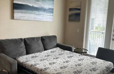 Gorgeous 1 king bed 1 sofa bed - Foto 1