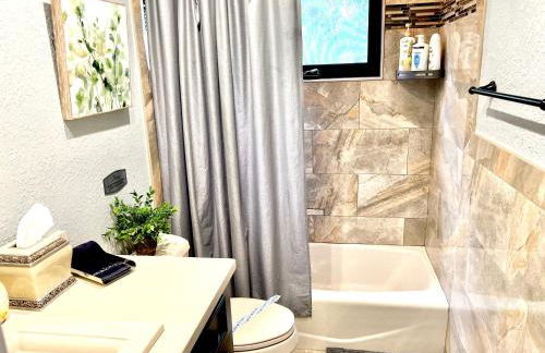 3 Bed - Sleeps 6 - Free Parking - 5 Mins to Beach - Foto 25