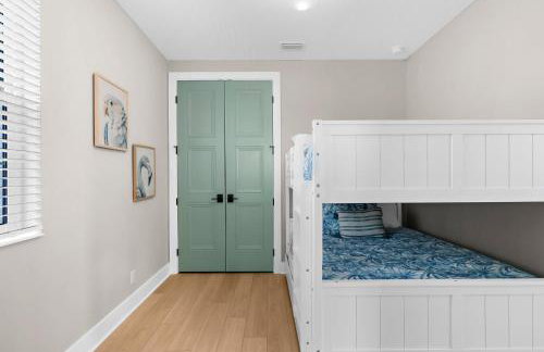 NEW! Manatee Dreams, Pool & Boat Slip, Min to AMI! - Foto 44