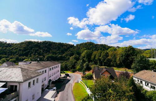 Moderne FeWo, nähe Bahnhof, Balkon, Burgblick, Boxspringbett, Waschtrockner - Foto 22