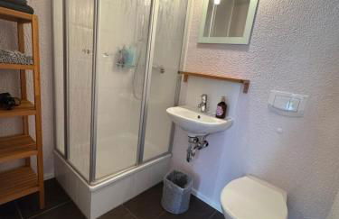 Gemütliches City-Apartment mit Kitchenette & Café im Haus - Foto 9