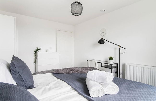 Livestay - One Bed Apt, Free Parking, Sleeps 4 - Foto 1