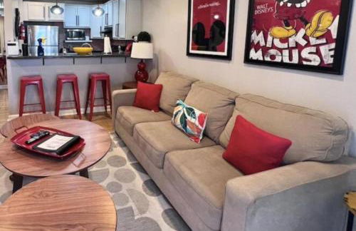 MagicwayVillas Mick's ClockHouse Pool & Spa - Walk to Disneyland - Foto 7