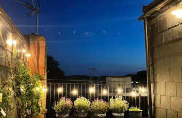 Epic Location, Views & Large Private Terrace - Photo 3