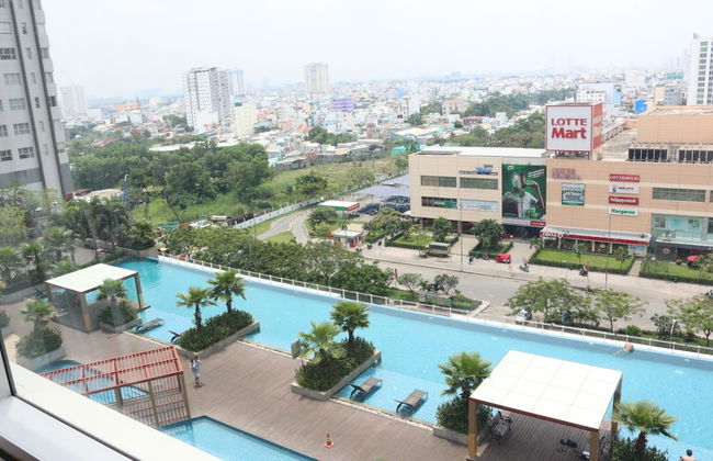 Beautiful Domain 2 Bedrooms - Photo 41