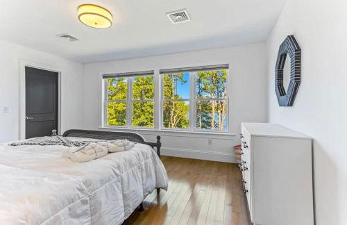 Luxury Waterfront Home w Heated Pool and Hot Tub - Foto 20