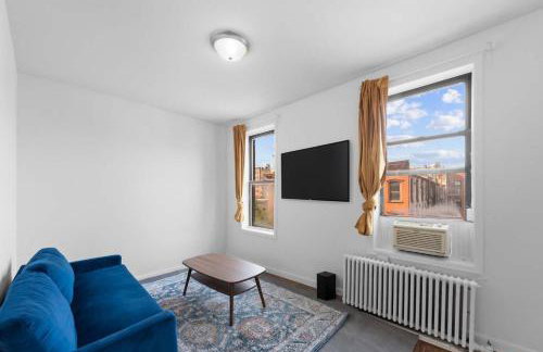 NY-11-7 Cozy 1BR 1BATH In East Village - Foto 1