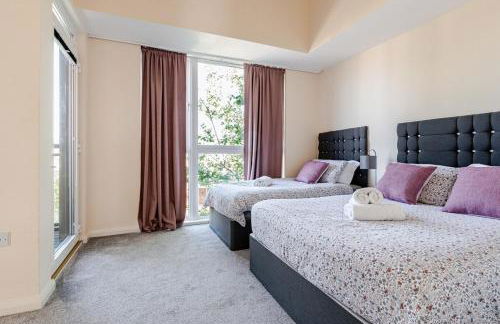 Comfortable 3-Storey House with Free Car Parking - Foto 2