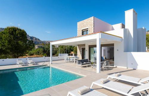 VILLA IRIS in PEFKOS, PINE VILLAS - Photo 7