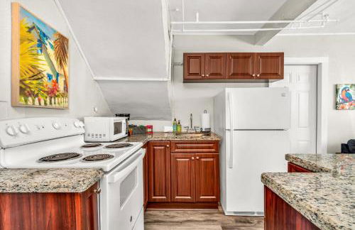 Birds of Paradise: Unwind in Nature's Embrace - Foto 49