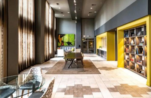 Elegant 2BR with Resort Pool and Lounge Areas 2 - Photo 33