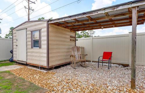 Resort Dock and Boat Ramp Home with Wolf Bay Access - Foto 27