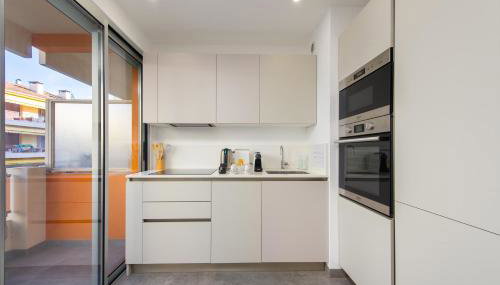 ST PIERRE - Magnifique studio Menton - 100 m des plages - Parking - Foto 5, stove