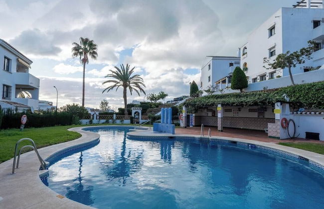 La Casa Bonita - Modern 2BR Apt with Private Terrace. Pool Views - Foto 17