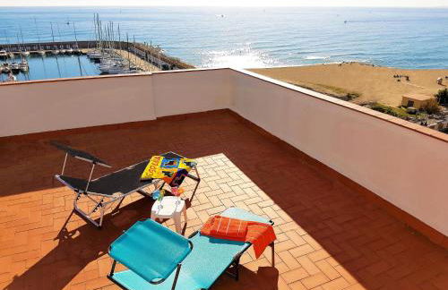 Marina Port & Beach-Apartment - Photo 1