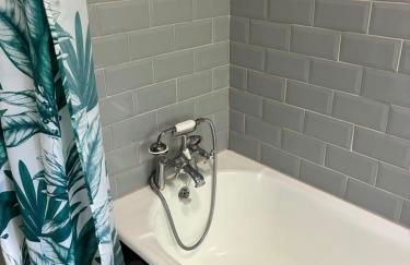 Grace Stays - Photo 2