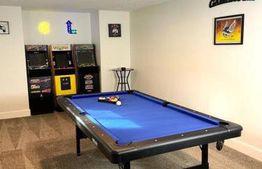 2 whole houses, Fire pit, Game room, feel at home. - Foto 47