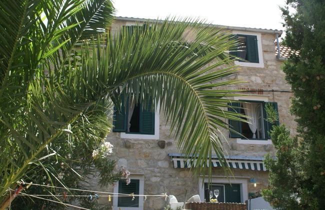 Traditional House With two Apartments - Foto 32