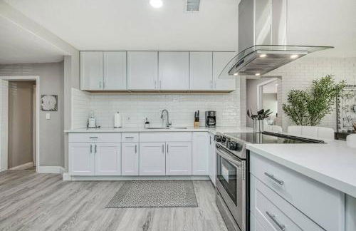 Fun City Haven Spacious Retreat in Fresno - Foto 32