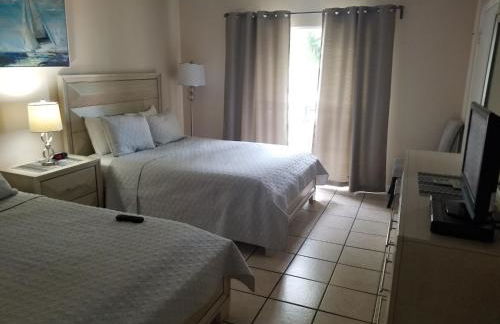 Beach and sunset view from your balcony - Photo 21