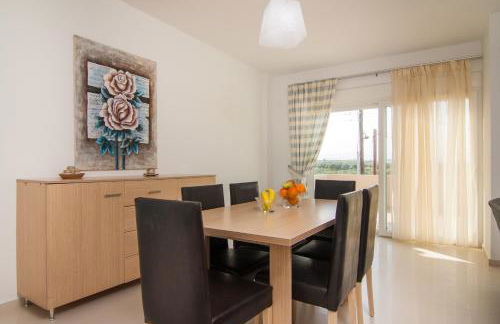 7 bedroom villa with pool, 700m from the beach! - Foto 14